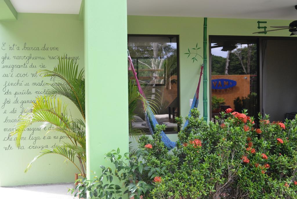 Mavi Surf Hotel Dominical Exterior photo