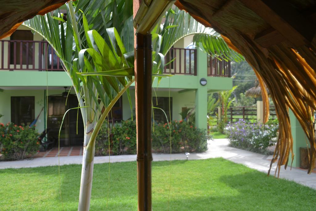 Mavi Surf Hotel Dominical Exterior photo