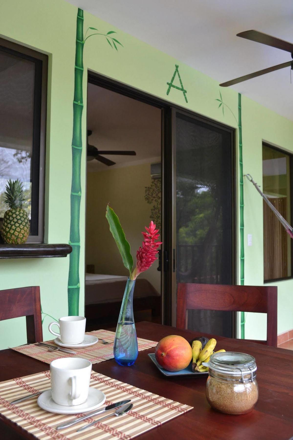 Mavi Surf Hotel Dominical Exterior photo