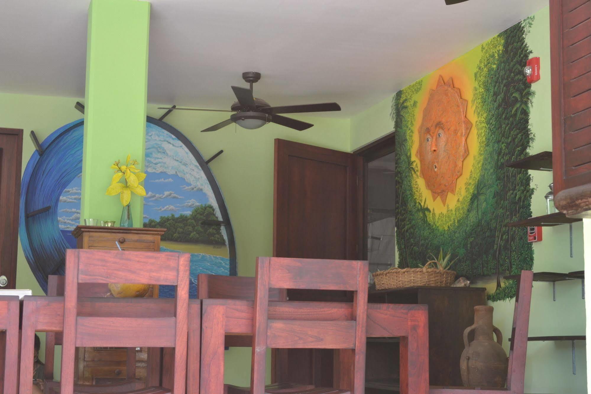 Mavi Surf Hotel Dominical Exterior photo